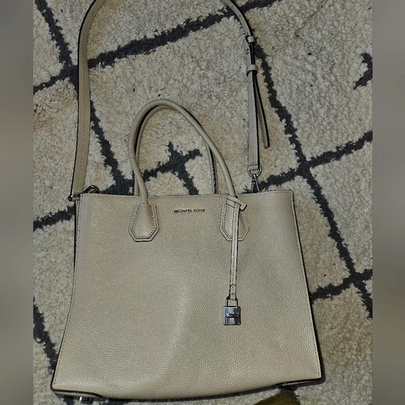 Michael Kors  3 pocket taupe medium sized leather handbag - Picture 1 of 8